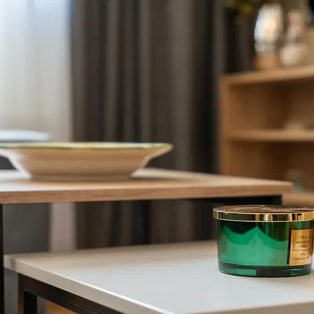 I&k-13-titova شقة *