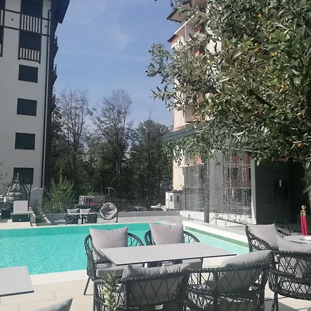 I&k-13-titova شقة *